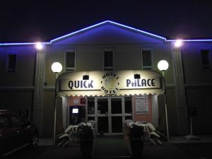 HOTEL QUICK PALACE